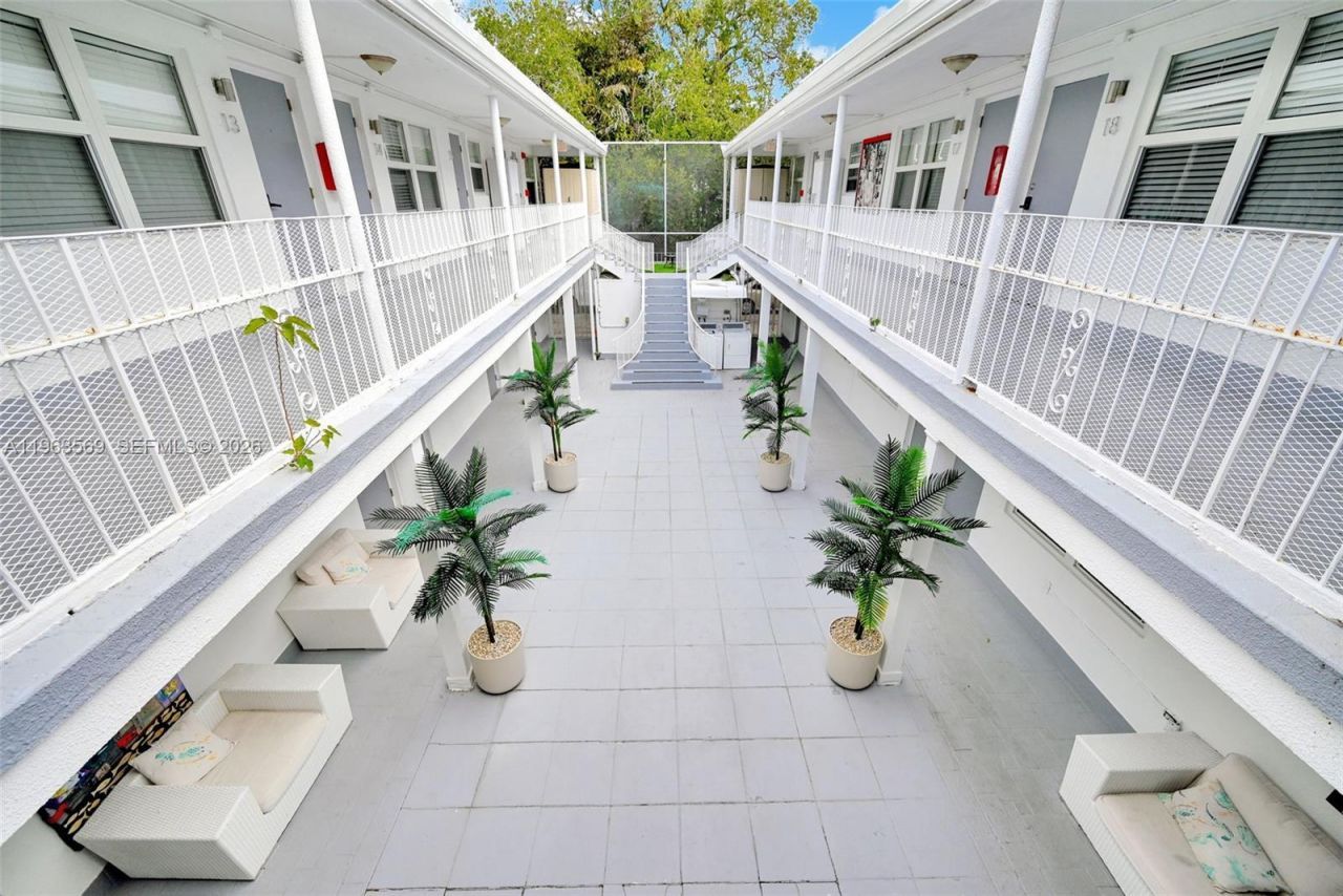 5201 Biscayne Blvd , Miami, FL 33137 Photo