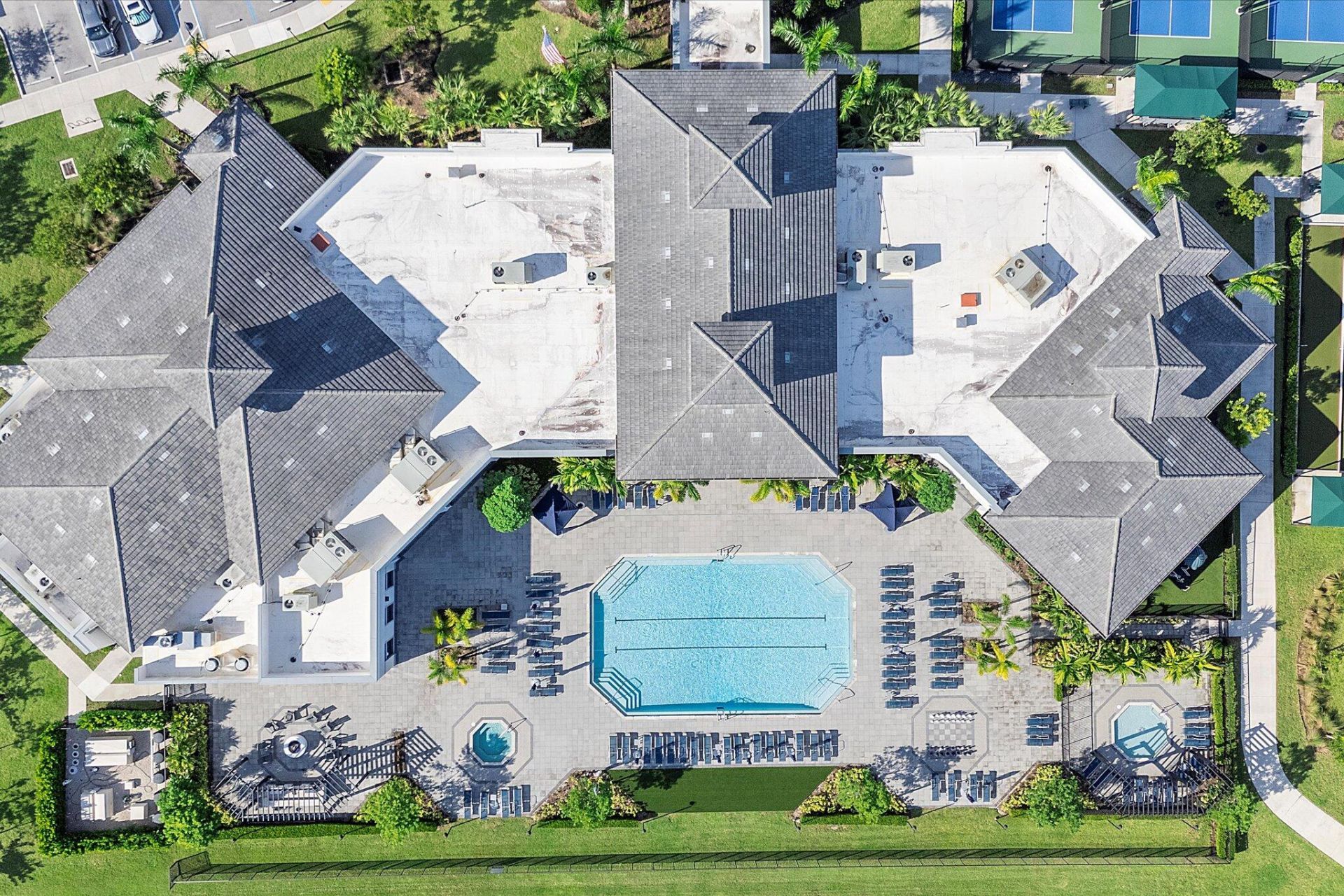 8318 W Blue Spring Drive, Parkland, FL 33067 Photo