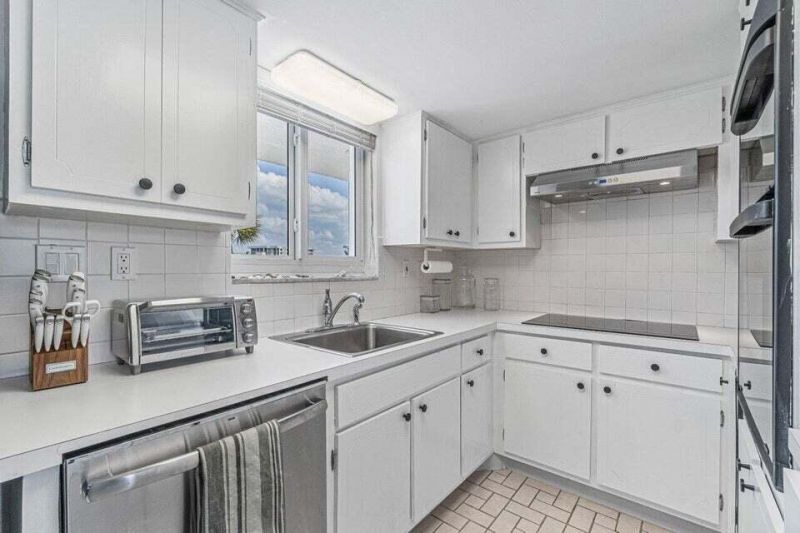 2505 S Ocean Boulevard, Unit 303, Palm Beach, FL 33480 Photo