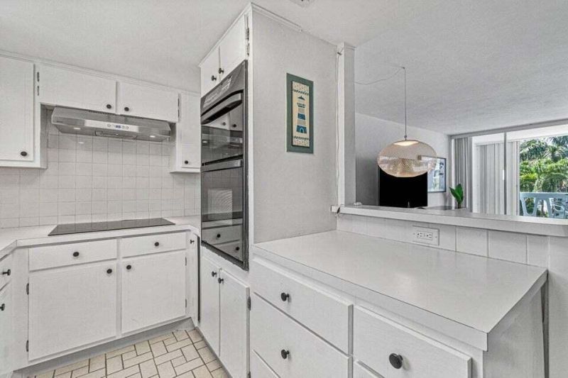 2505 S Ocean Boulevard, Unit 303, Palm Beach, FL 33480 Photo