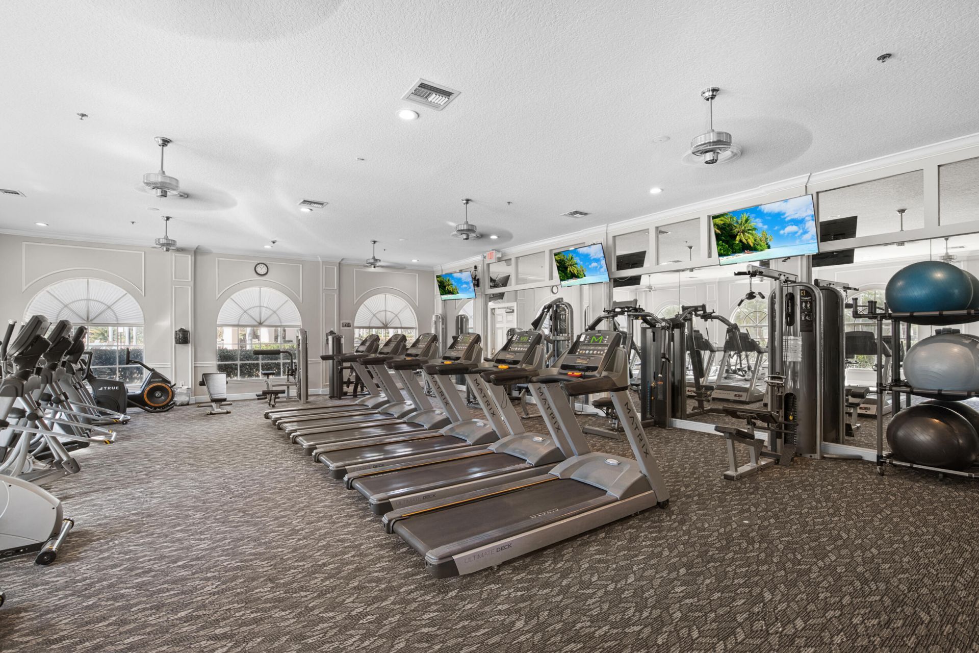 333 NW Springview Loop, Port Saint Lucie, FL 34986 Photo