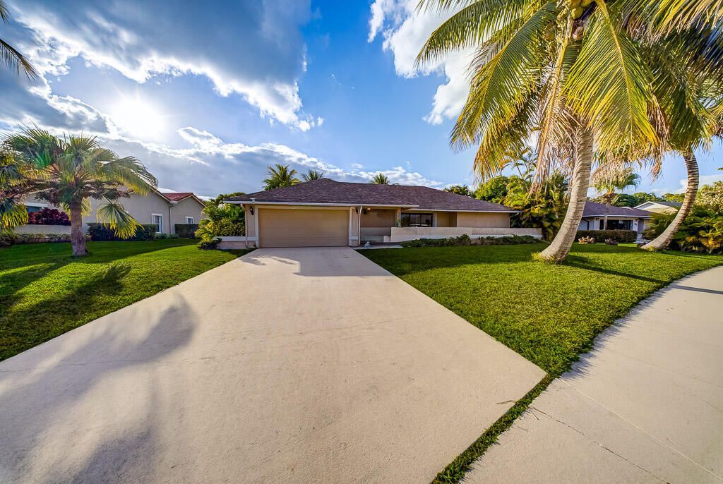 301 Knotty Wood Lane, Wellington, FL 33414 Photo