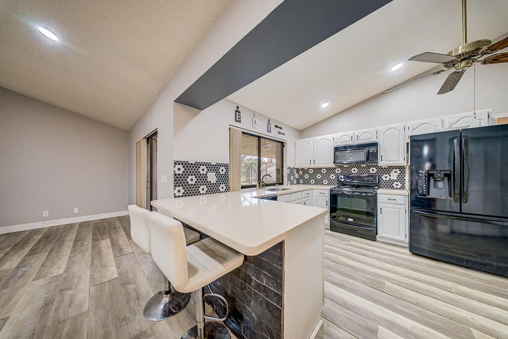 301 Knotty Wood Lane, Wellington, FL 33414 Photo