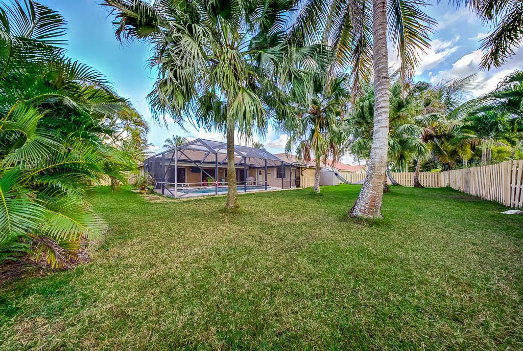 301 Knotty Wood Lane, Wellington, FL 33414 Photo