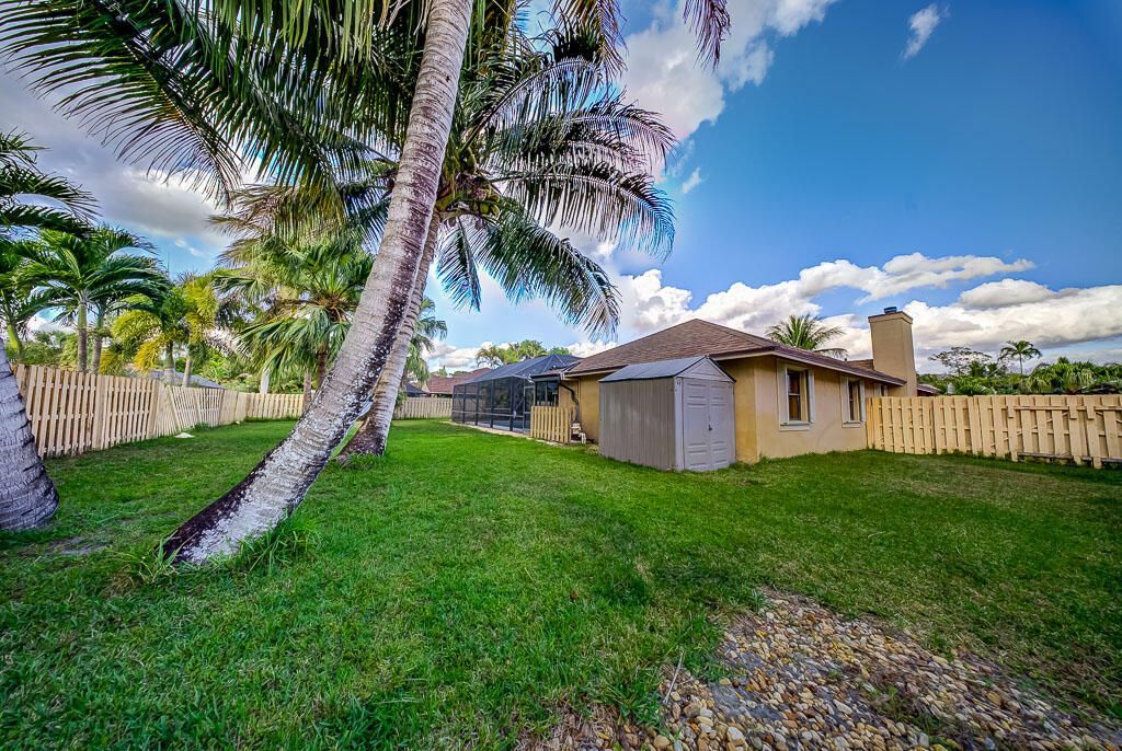 301 Knotty Wood Lane, Wellington, FL 33414 Photo