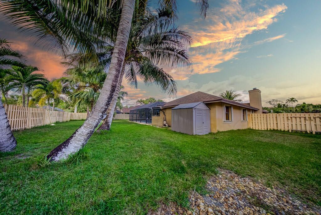 301 Knotty Wood Lane, Wellington, FL 33414 Photo