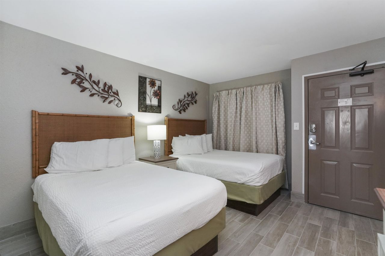 2310 N Ocean Blvd.  Photo 15