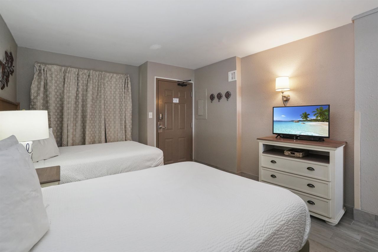 2310 N Ocean Blvd.  Photo 16