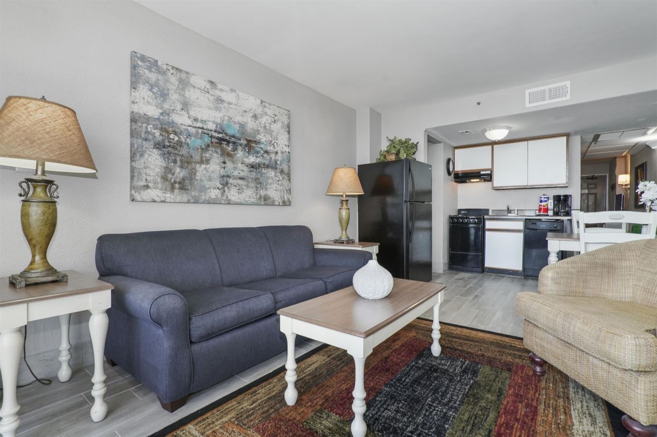 2310 N Ocean Blvd.  Photo 6