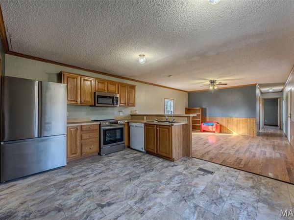 17103 Chicory Lane , Phillipsburg, MO 65722