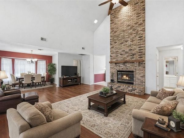 1415 Spyglass Drive, Mansfield, TX 76063