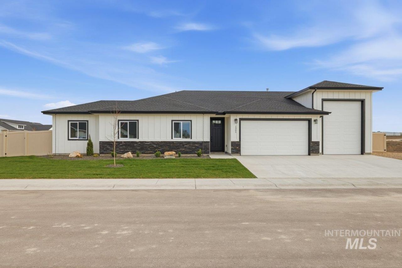 1305 Birch St, Parma, ID 83660 Main Photo