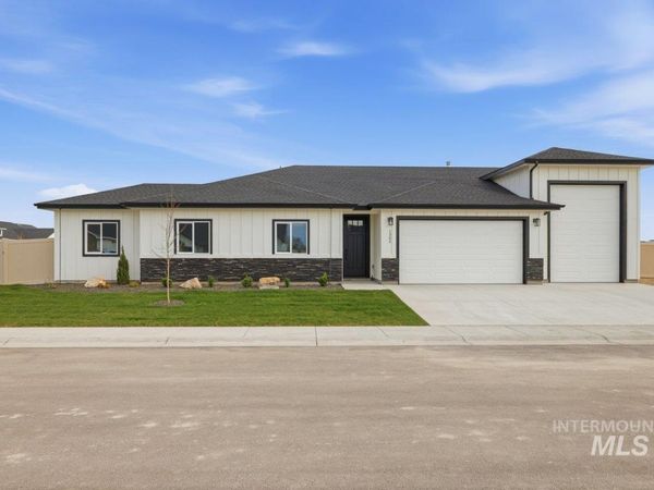 1305 Birch St, Parma, ID 83660