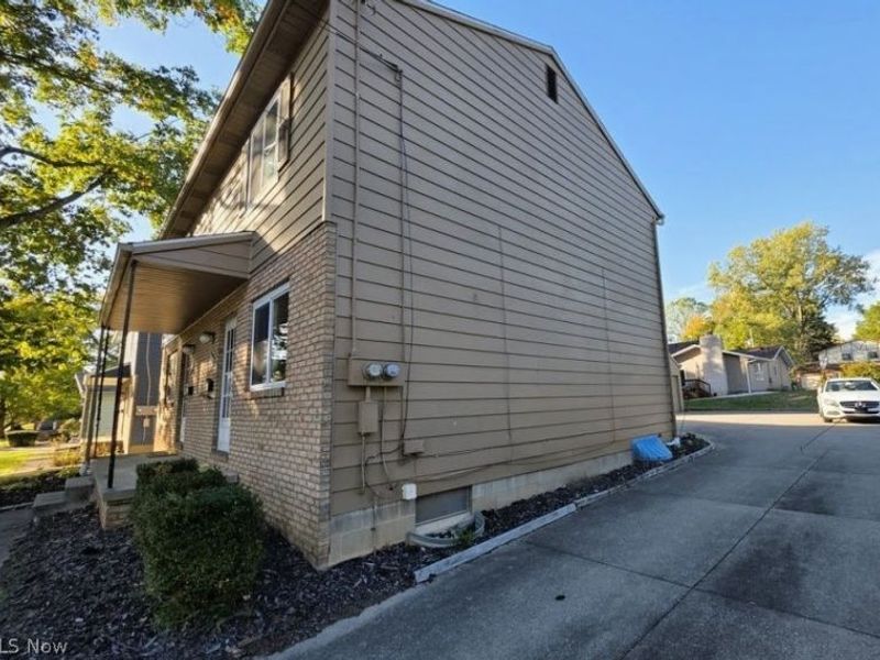 1639 Liberty Drive, Akron, OH 44313 Photo 14