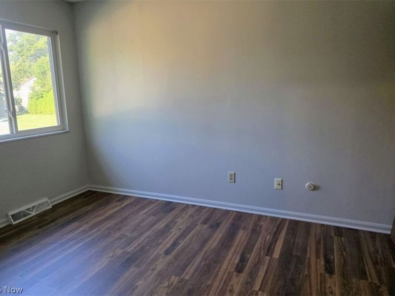 1639 Liberty Drive, Akron, OH 44313 Photo 6