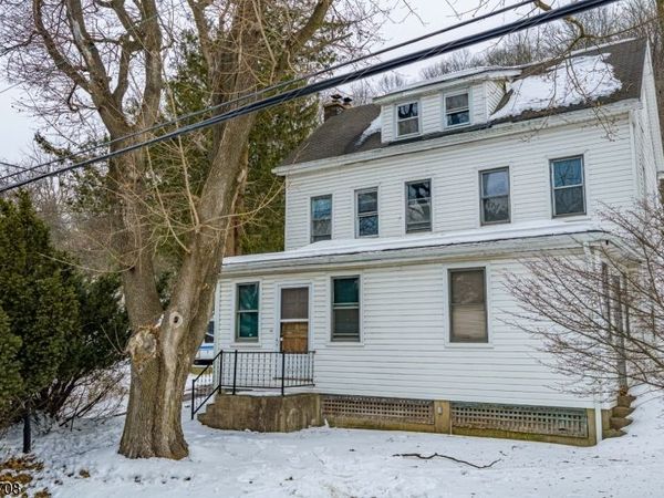 782 Uniontown Rd, Lopatcong, NJ 08865