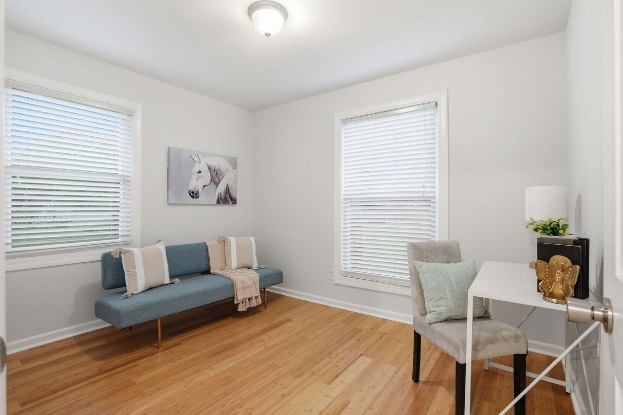 8517 Deerwood Drive Photo 16