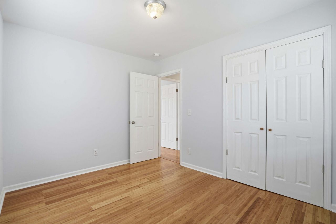 8517 Deerwood Drive Photo 17