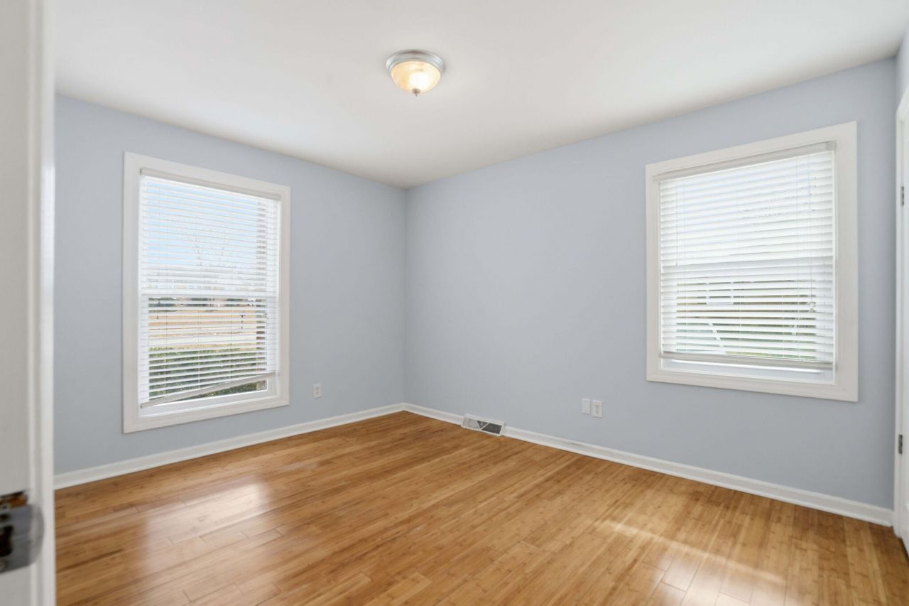 8517 Deerwood Drive Photo 18