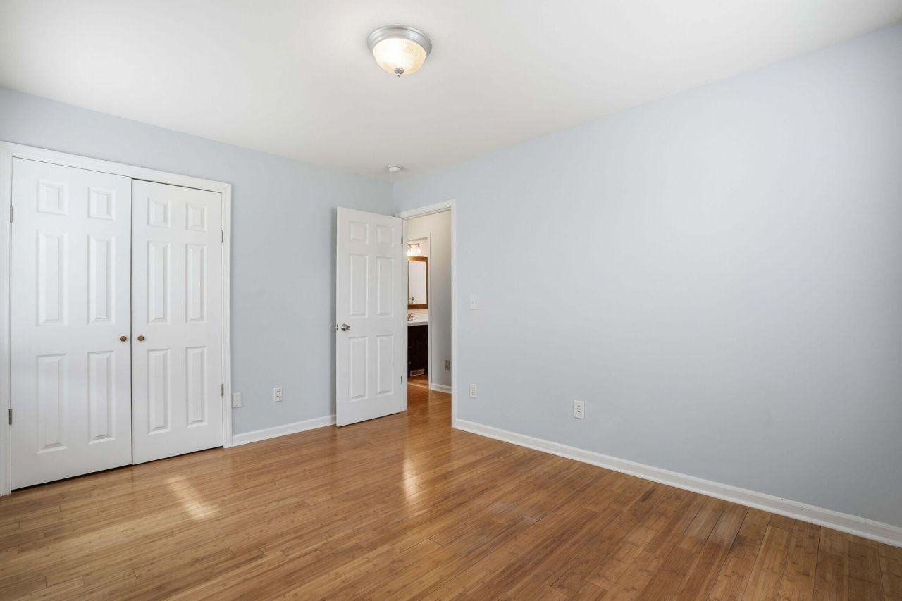 8517 Deerwood Drive Photo 19