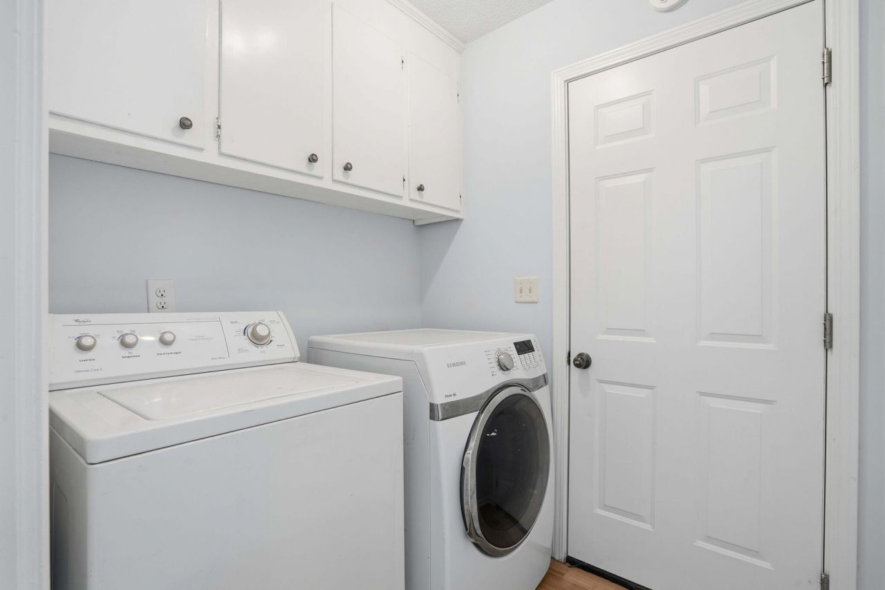 8517 Deerwood Drive Photo 8