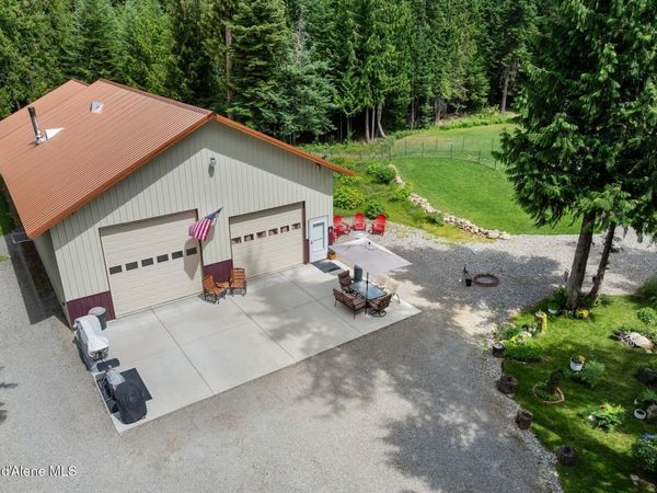 24721 N Teddy Loop, Rathdrum, ID 83858