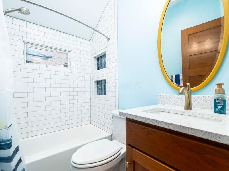 7917 Hickory Avenue , Russells Point, OH 43348 Photo 5