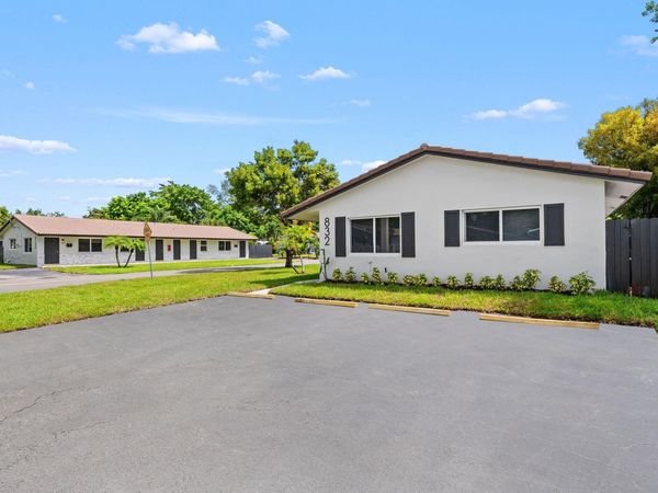 832 NE 12th Avenue, Pompano Beach, FL 33060