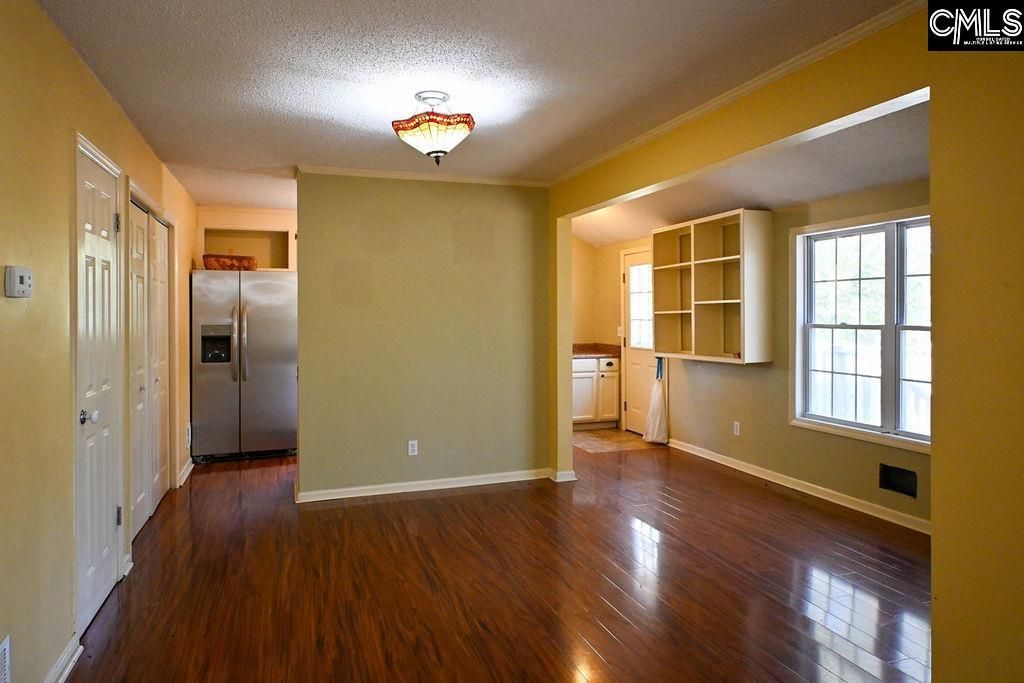 1118 Flora Drive  Photo 6