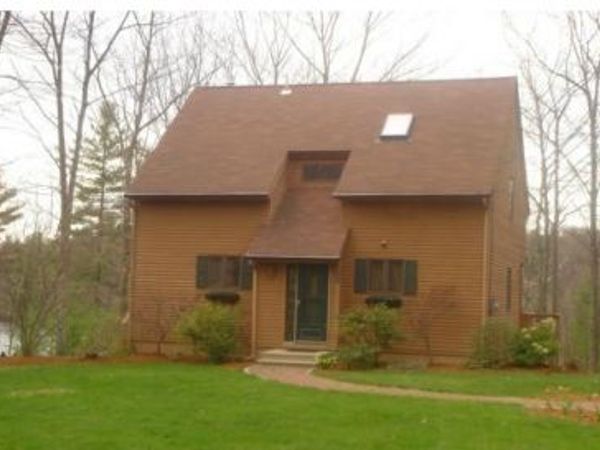 15 S Sullivan Rd, Charlton, MA 01507