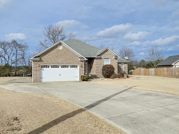 16235 Kyle Moran Drive, Athens, AL 35614