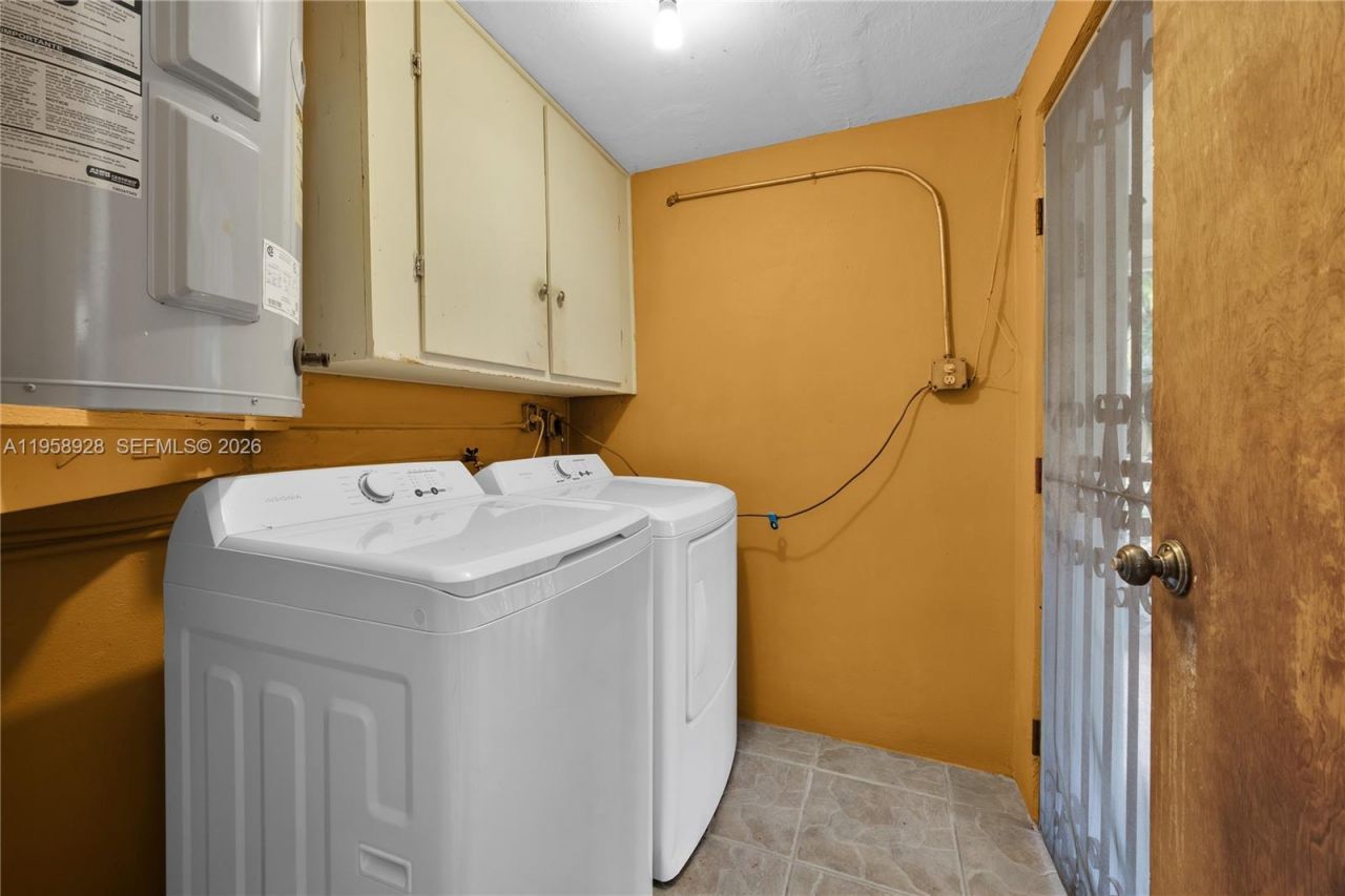 1025 SW 11th St, Miami, FL 33129 Photo