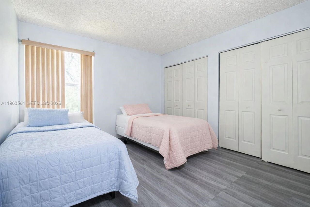 2075 NW 46th Ave, Unit I201, Lauderhill, FL 33313 Photo