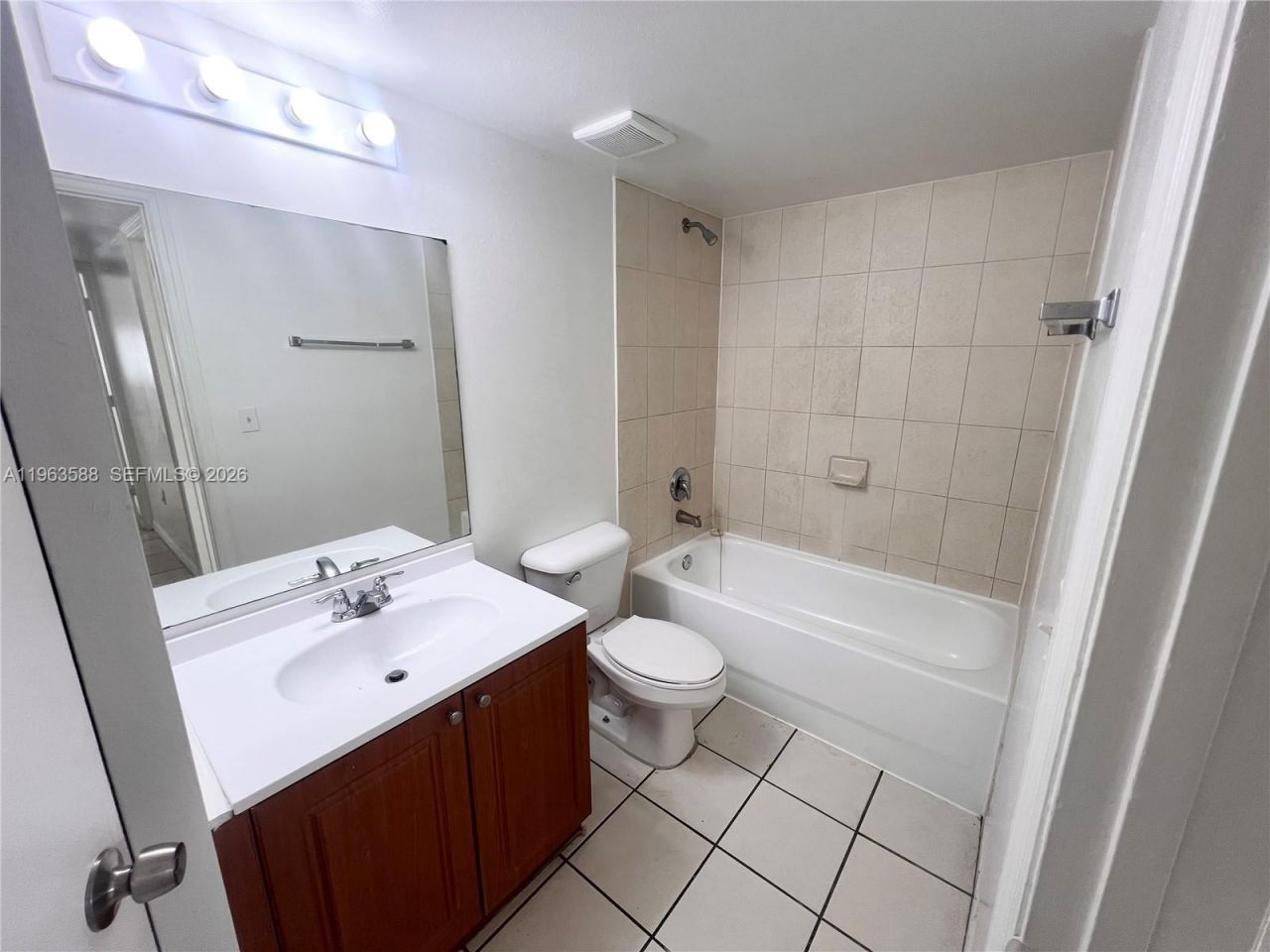 17602 NW 25th Ave , Unit 305, Miami Gardens, FL 33056 Photo