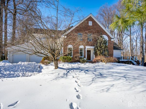 35 Stonewall Circle, Princeton, NJ 08540