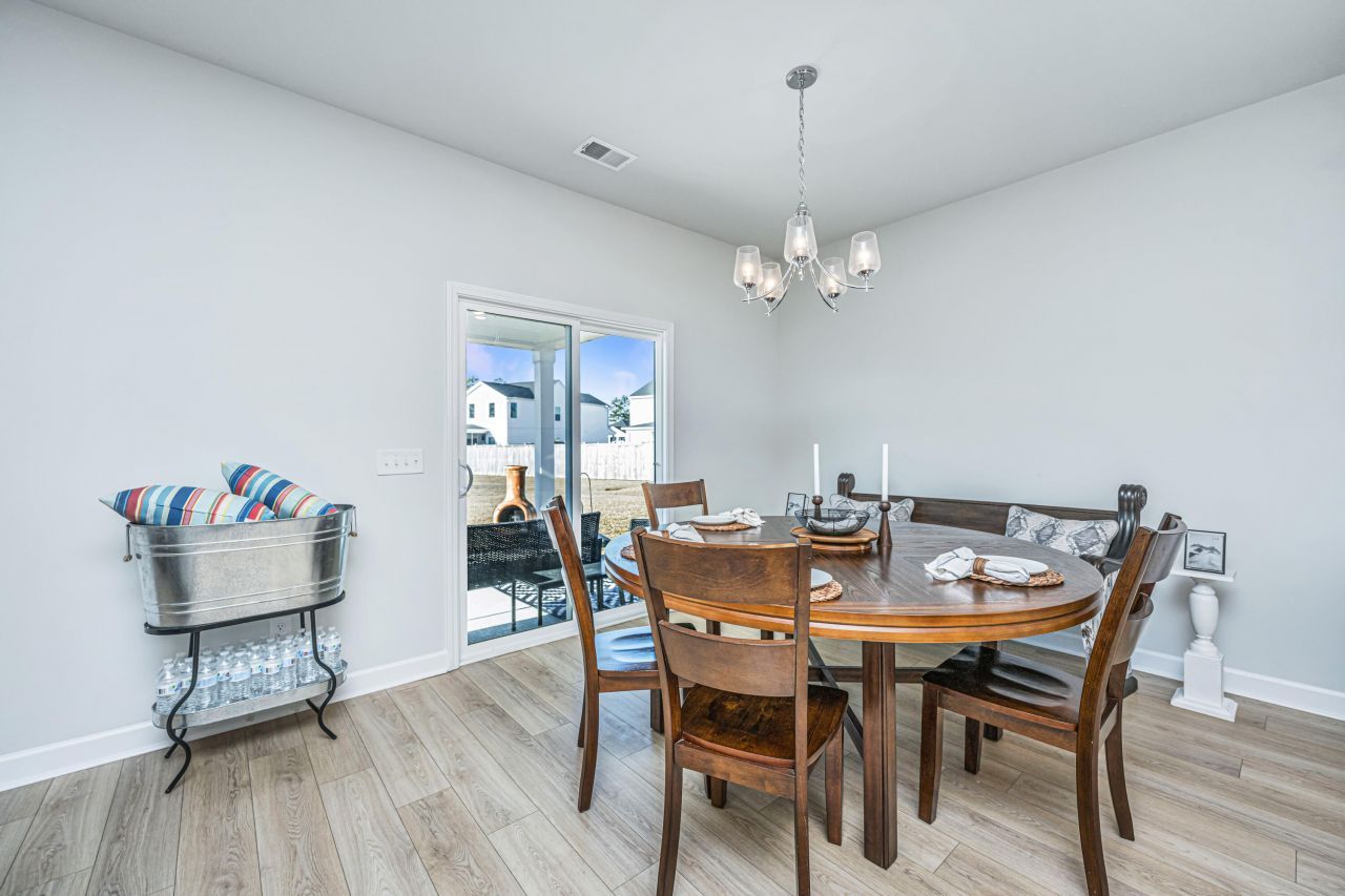 436 Navona Drive Photo 10