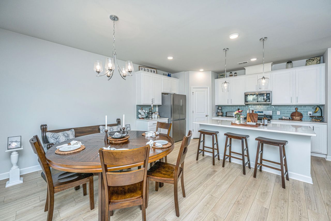 436 Navona Drive Photo 13