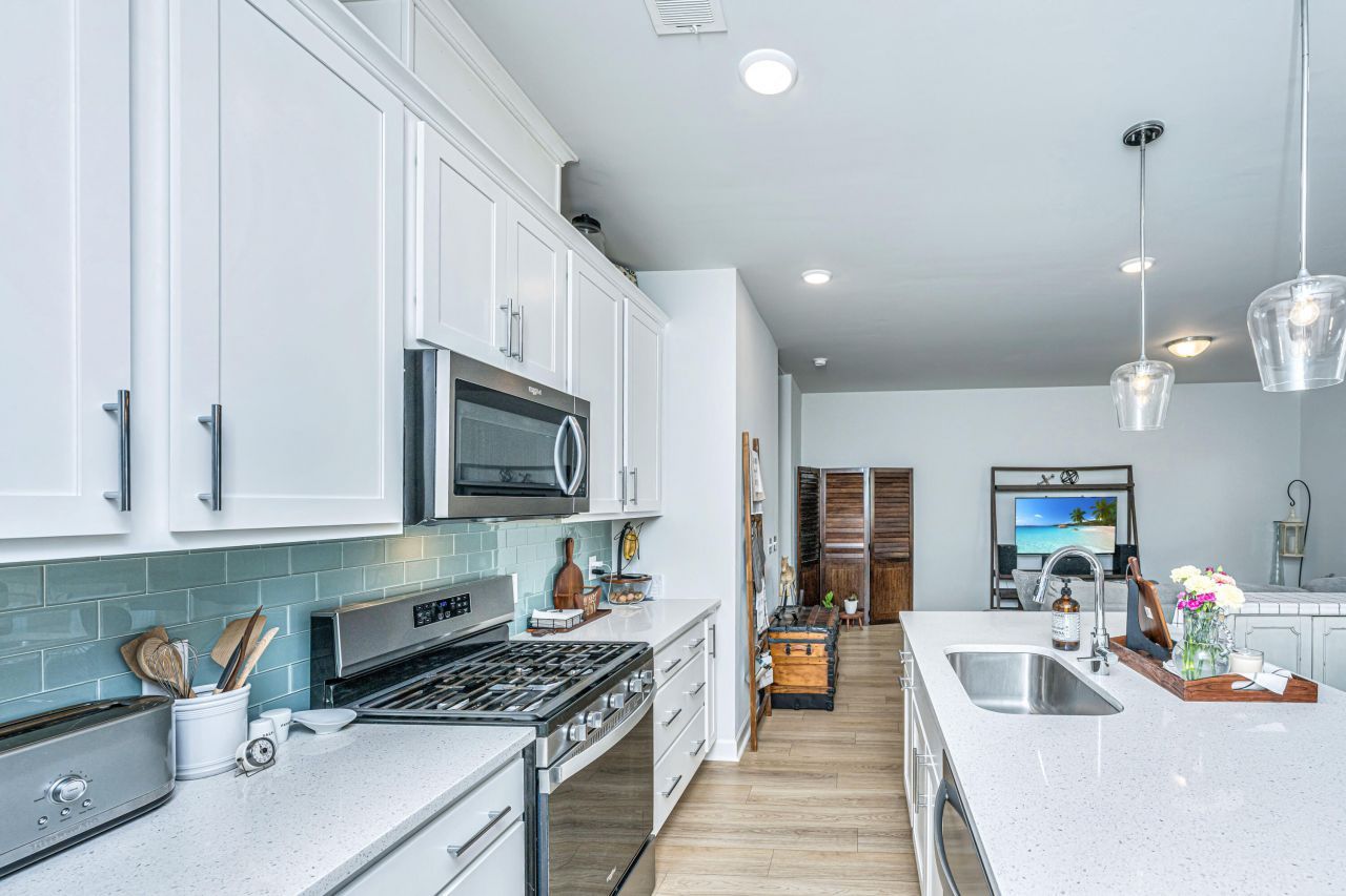 436 Navona Drive Photo 15