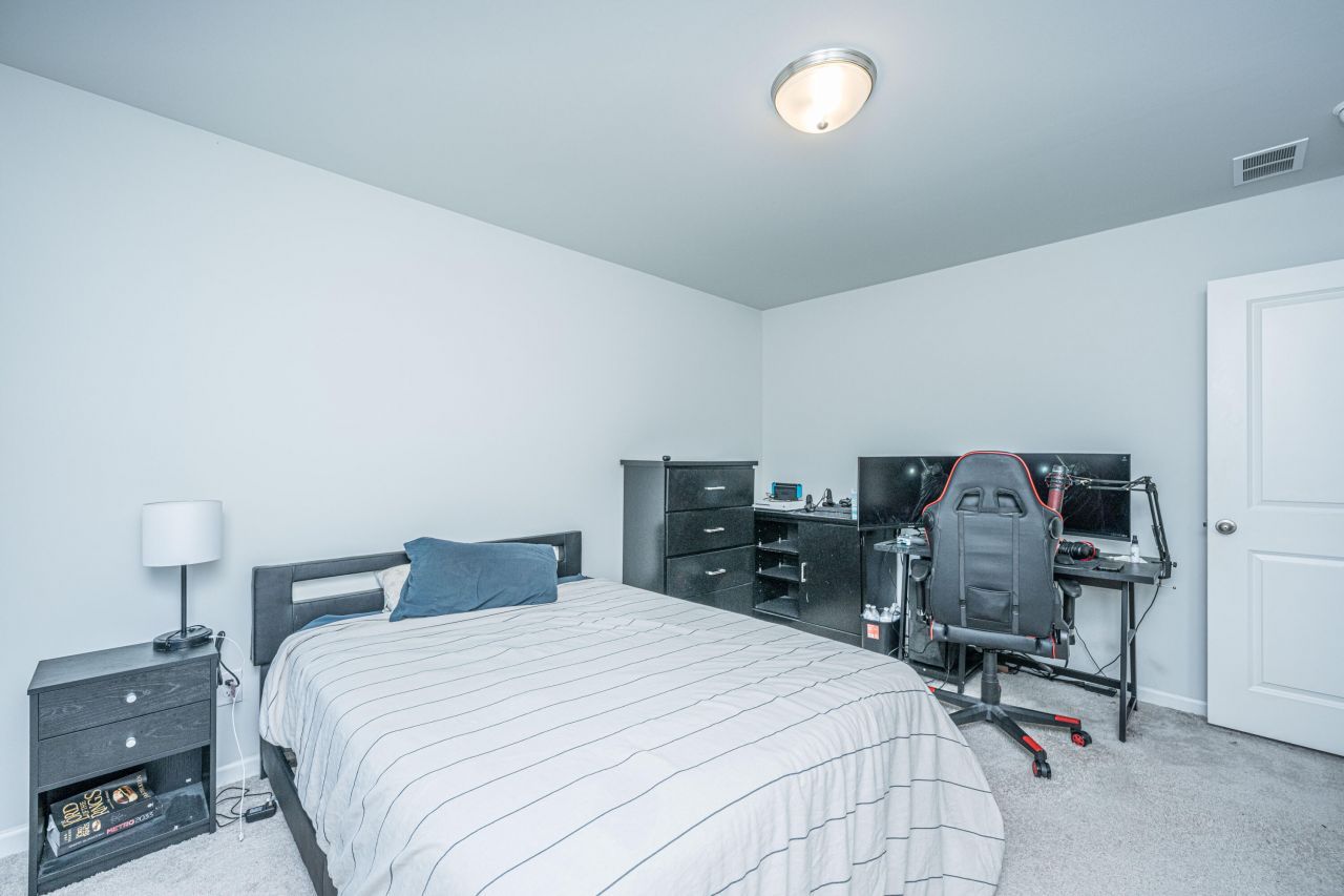 436 Navona Drive Photo 36