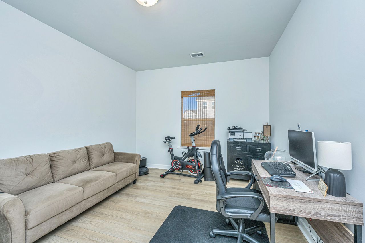 436 Navona Drive Photo 37