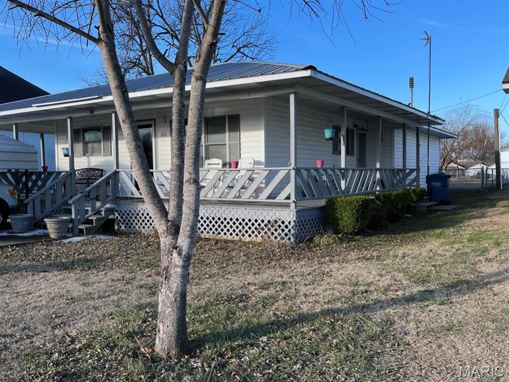 104 Taylor Street, Essex, MO 63846 Main Photo