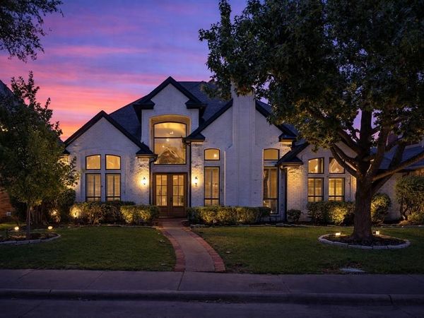 4736 Holly Tree Drive, Dallas, TX 75287