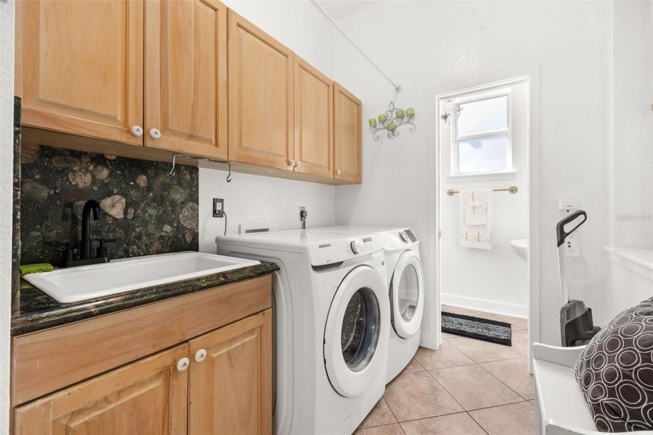 2747 Kissimmee Bay Circle, Kissimmee, FL 34744 Photo