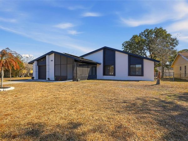 811 E FLAG LANE, KISSIMMEE, FL 34759