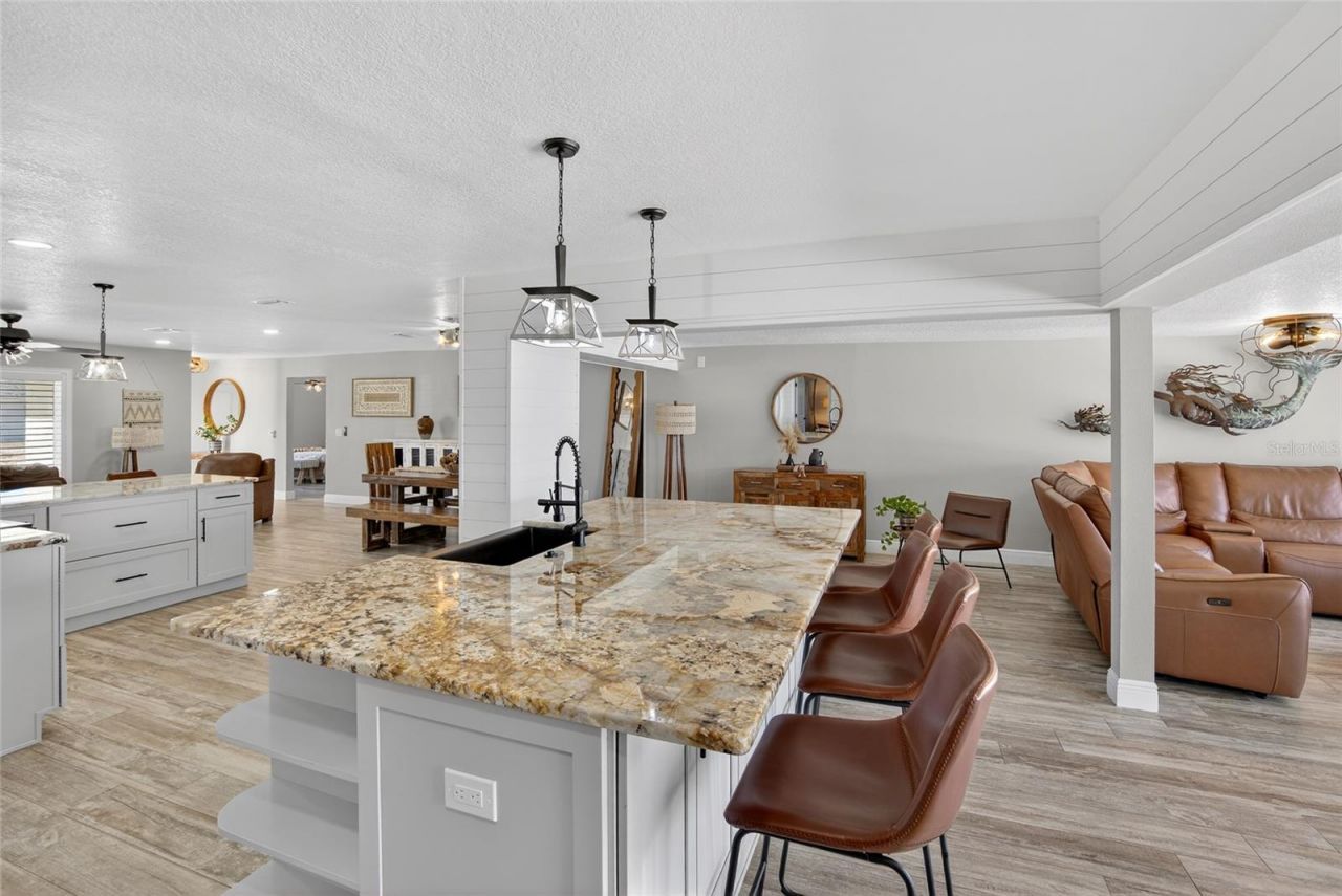 6404 Lake Sunrise Drive, Apollo Beach, FL 33572 Photo