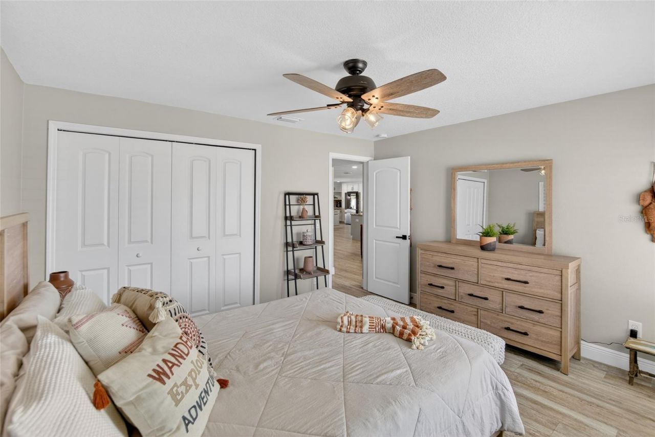 6404 Lake Sunrise Drive, Apollo Beach, FL 33572 Photo