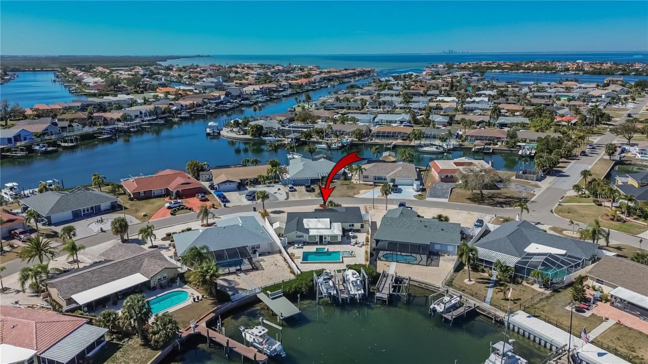 6404 Lake Sunrise Drive, Apollo Beach, FL 33572 Photo