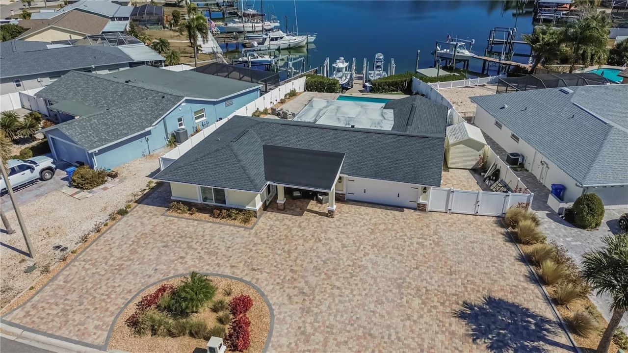 6404 Lake Sunrise Drive, Apollo Beach, FL 33572 Photo