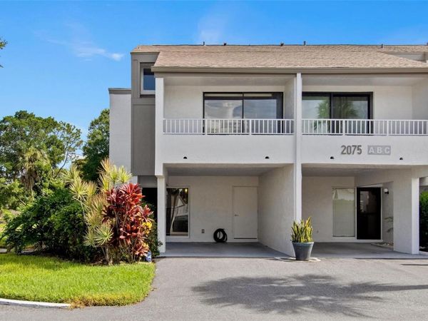 2075 LAKEWOOD CLUB DRIVE S, Unit 6A, ST PETERSBURG, FL 33712
