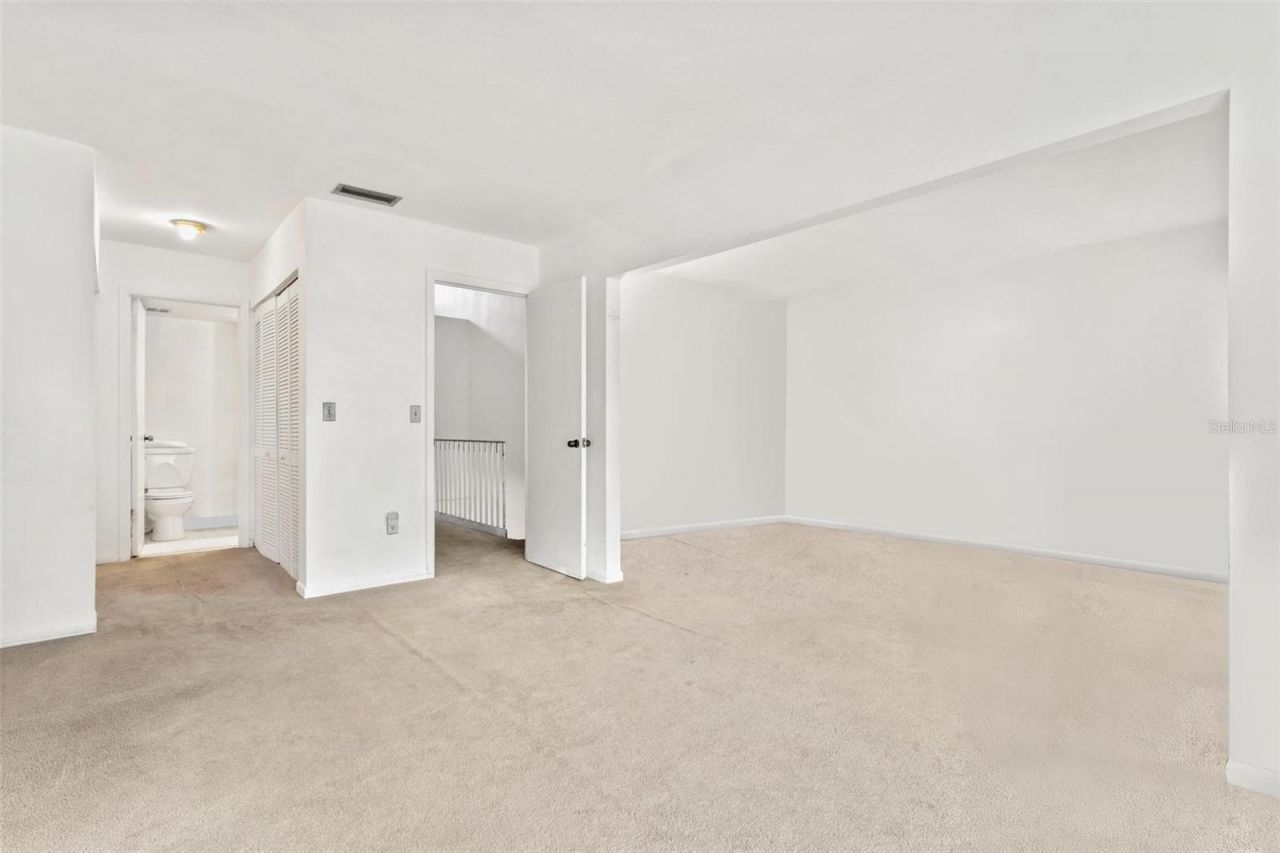 2075 Lakewood Club Drive S, Unit 6A, Saint Petersburg, FL 33712 Photo